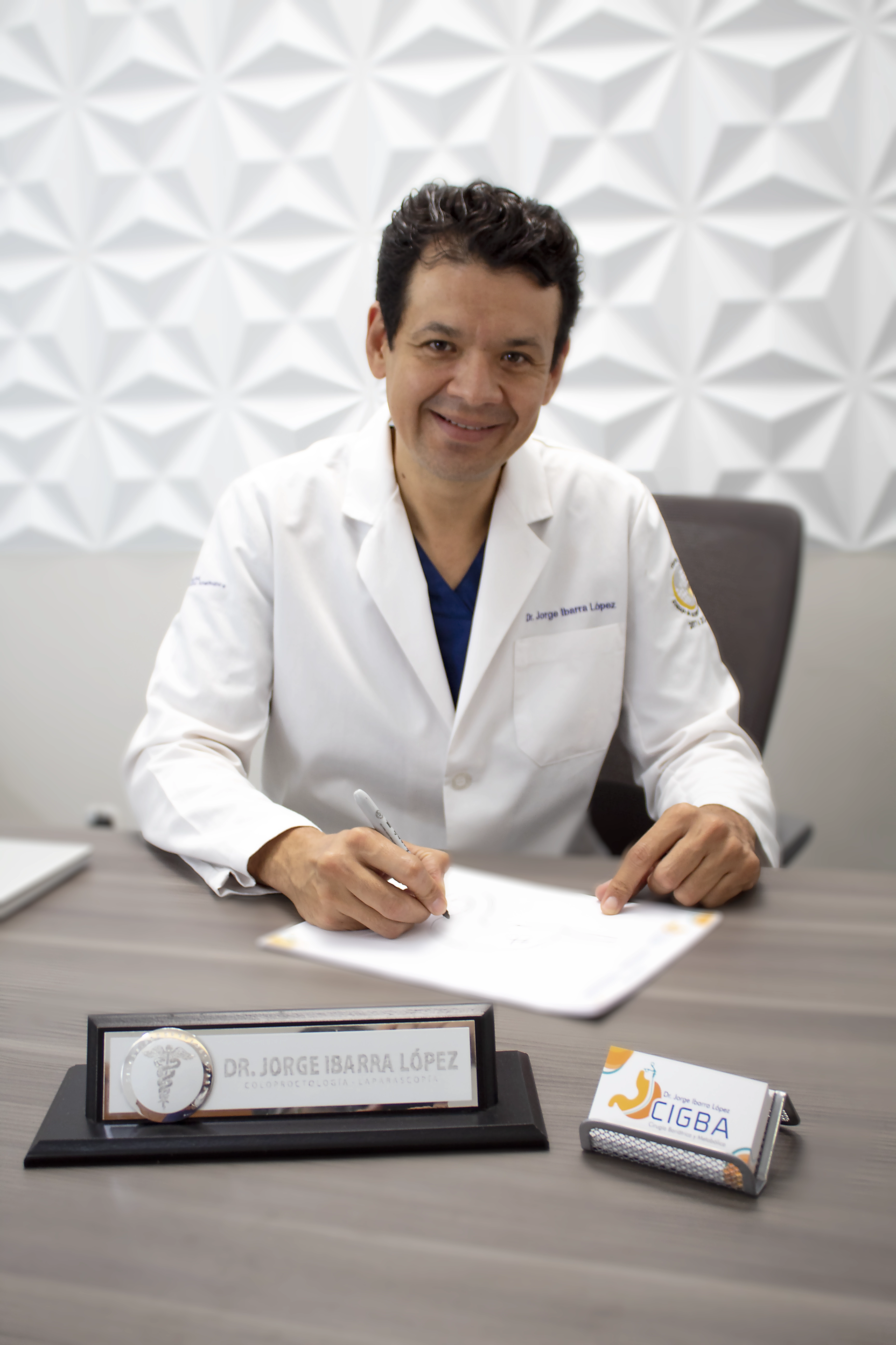 Doctor Jorge Ibarra López - Cirujano Bariatra